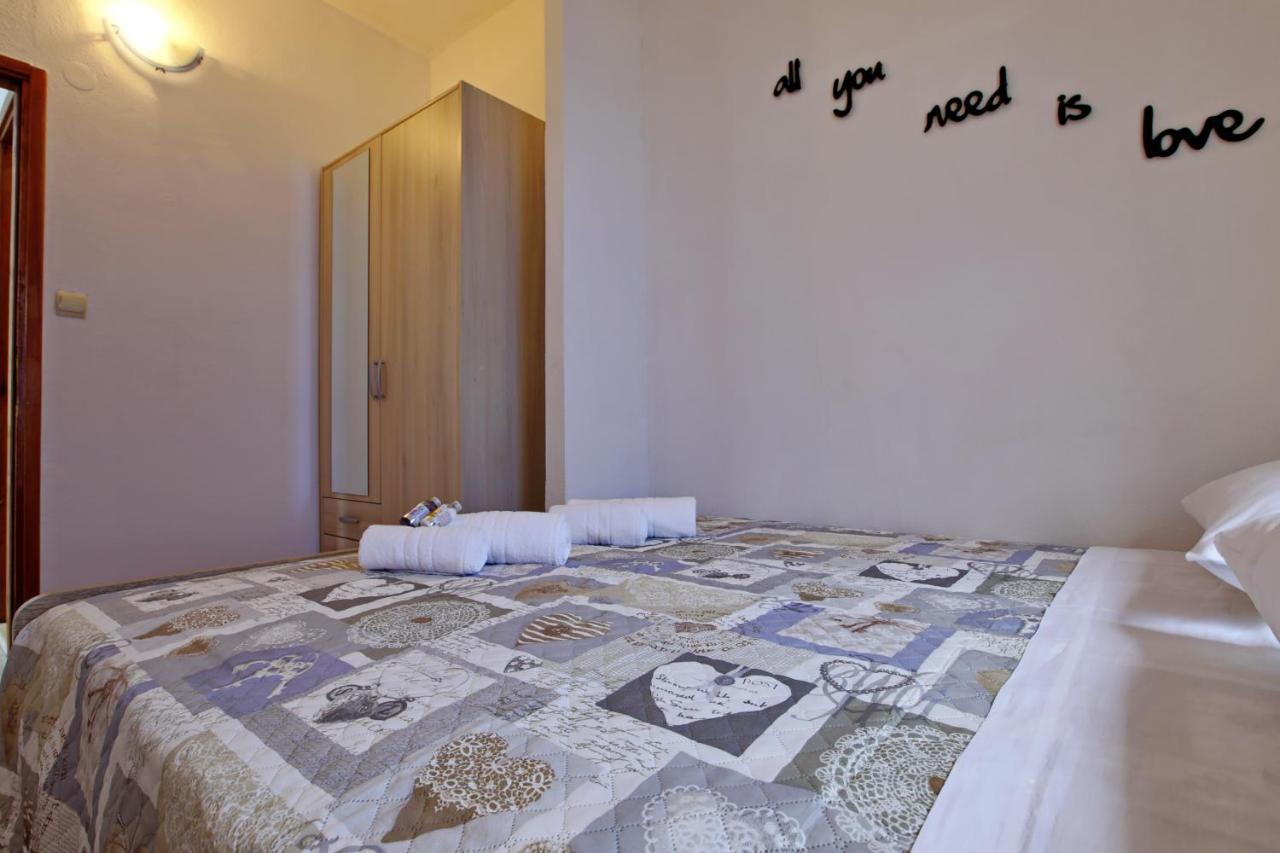 Apartments Barka สปลิท ภายนอก รูปภาพ